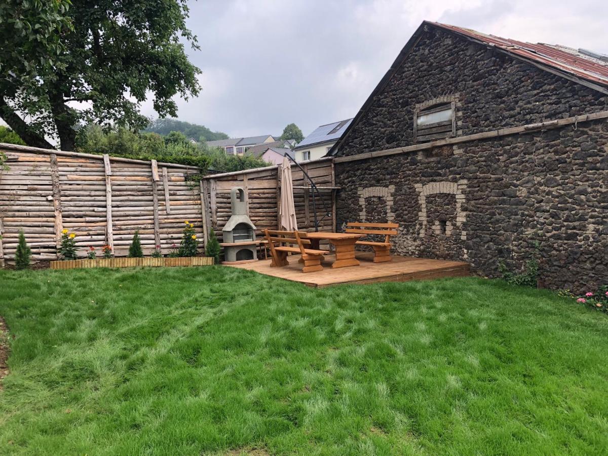 Stilvolles Eifelhaus Am Nuerburgring Mit Eigenem Garten Boos Exterior foto